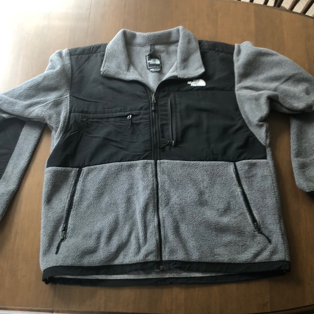The North Face Men’s XL Fleece Winter Jacket